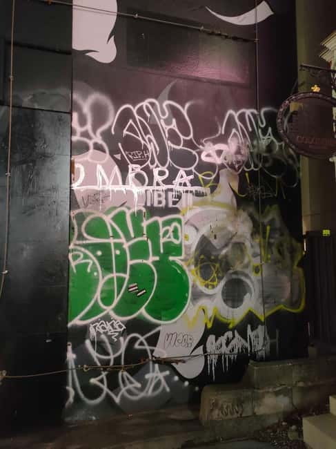 Graffiti in Tokyo Walking Tour: Shibuya and Harajuku - Key points before you book