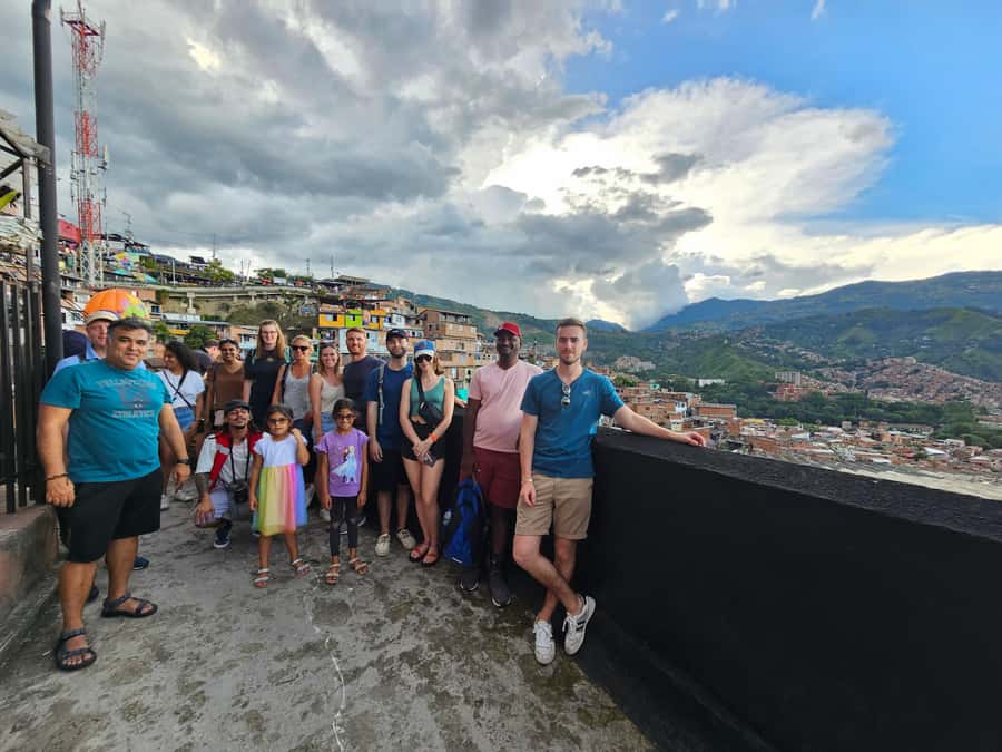 Graffiti Tour comuna 13 and cable car (made by local guides) - Should you book the Comuna 13 tour?