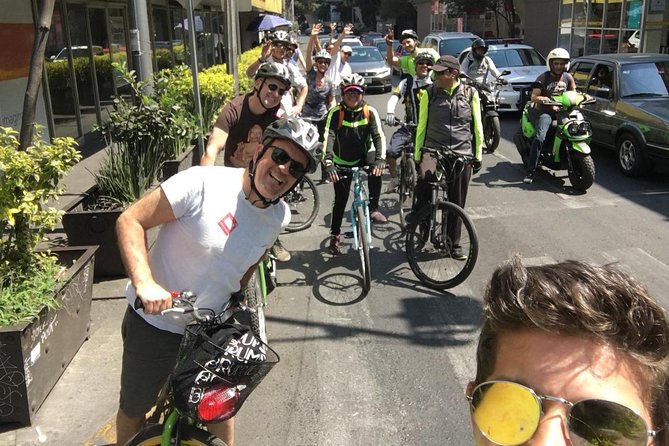 Graffiti & Urban Art Biketour w/ taco stop - Starting in San Miguel Chapultepec at 10:00 a.m.