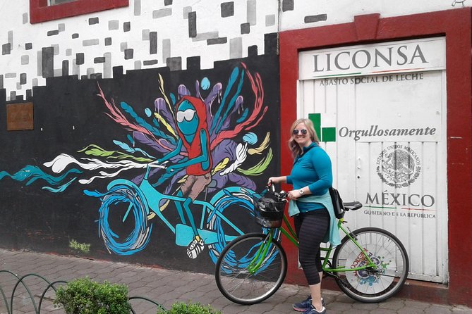 Graffiti & Urban Art Biketour w/ taco stop - Safety, pace, and who will enjoy it