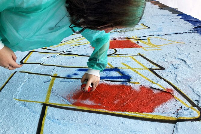 Graffiti Workshop Berlin with professional graffiti artists - Who will get the most from this activity