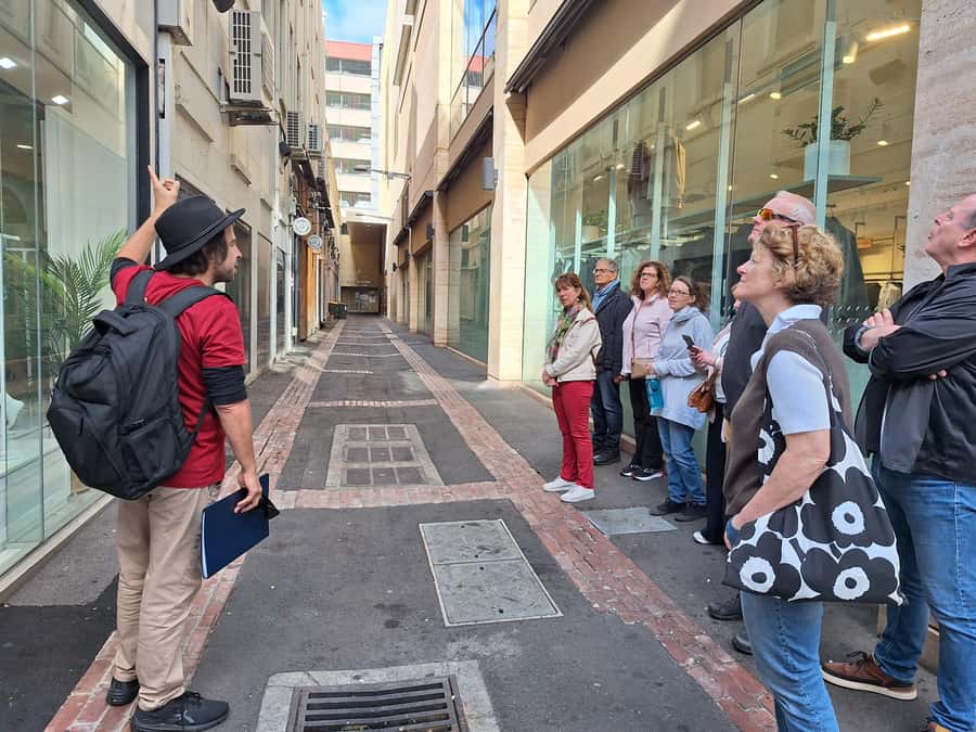 Hidden Adelaide: Laneways & Street Art Tour - A useful two-hour format