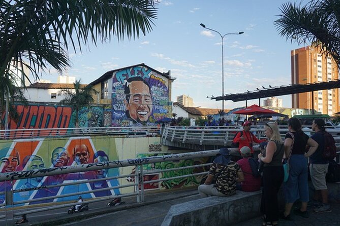 Historical Shared Tour Salsa, Graffiti & Resistance in Cali - Parque de las Piedras and the public side of salsa