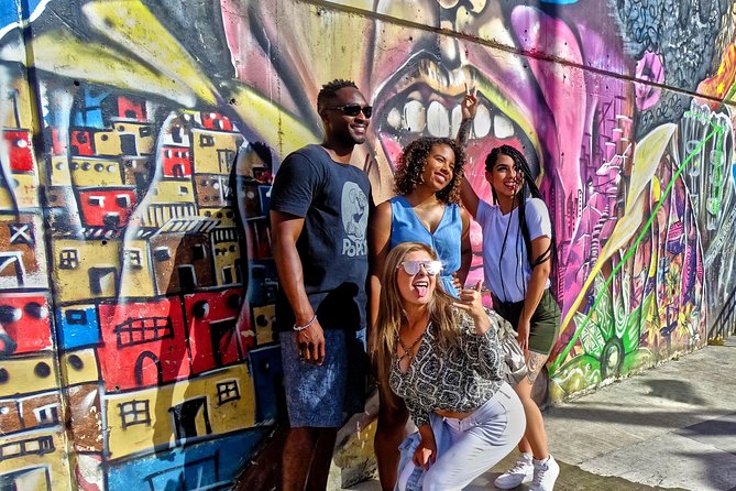History and Street Art Tour in Comuna 13 - Why a Local Guide Changes Comuna 13
