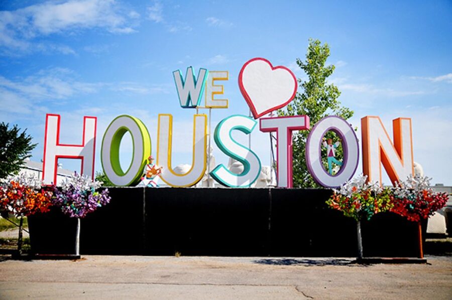 Houston: Mural Tour by Electric Cart - Small details that make the outing better