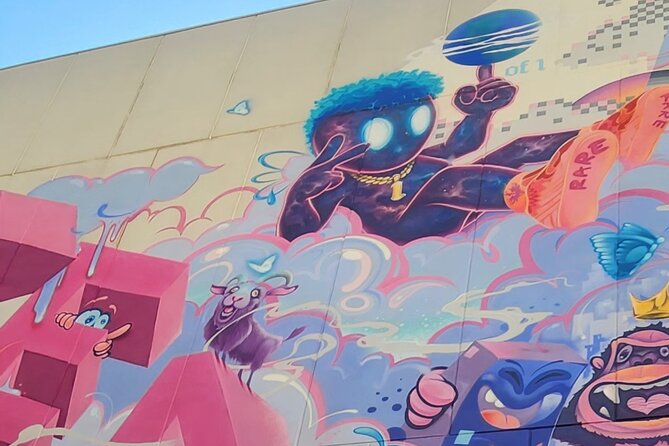 "In The Streets & Eats" Mural Art Tour Of Charlotte - A moving introduction to Charlotte’s street art