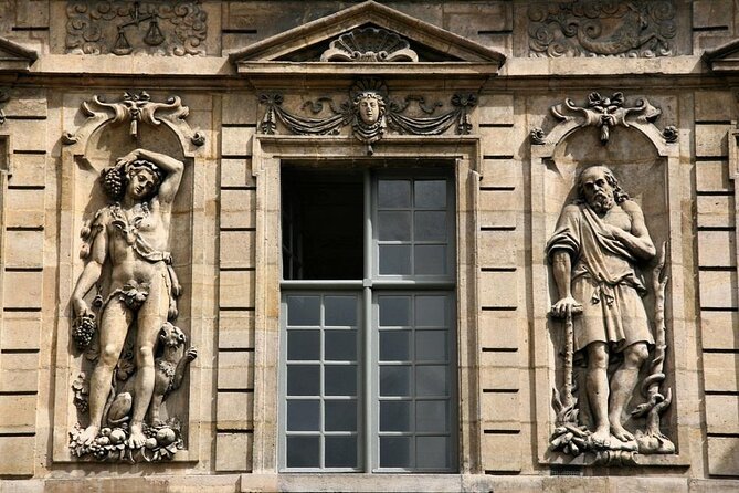 Invader Hunt - Street Art Tour of le Marais - Key points to know before booking