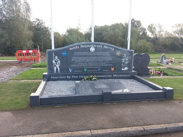 IRA Troubles Conflict Private Tour Museum Graves Murals and Political Analysis - What this Belfast Troubles tour is really about