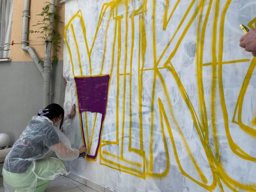 Istanbul: Do Street Art with Local Artists at Home Garden - Getting There from Sultanahmet, Taksim, and Beşiktaş