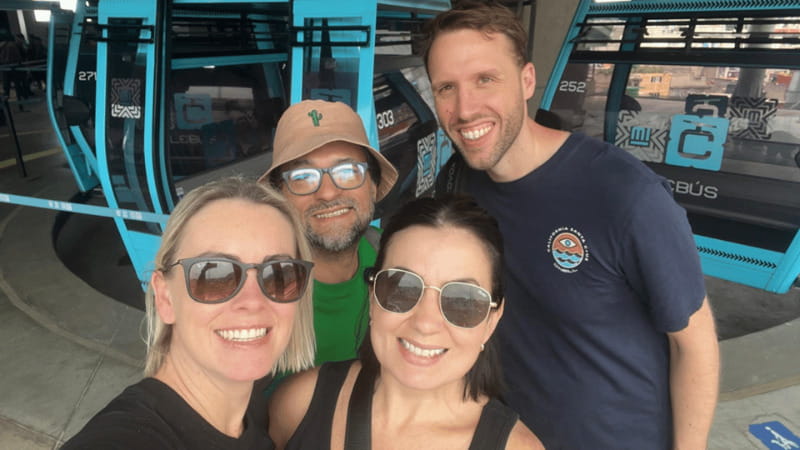 Iztapalapa: Cable Car Tour and Urban Art From the Heights - The 40-minute Cablebús ride over Iztapalapa