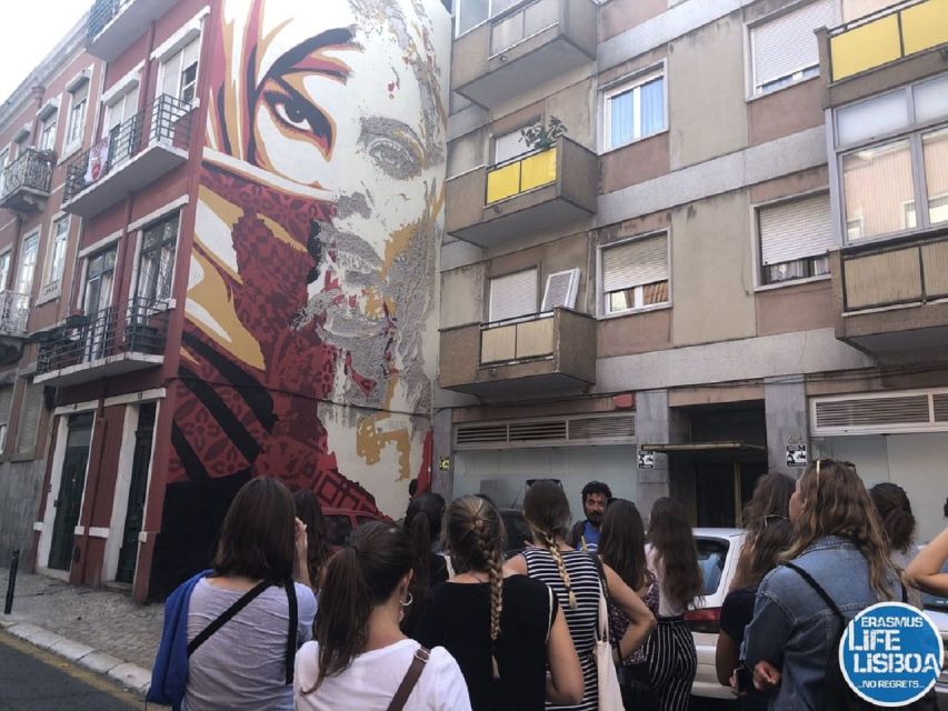 Lisbon 3-Hour Street Art Tour - Graça: uphill art and rewarding views