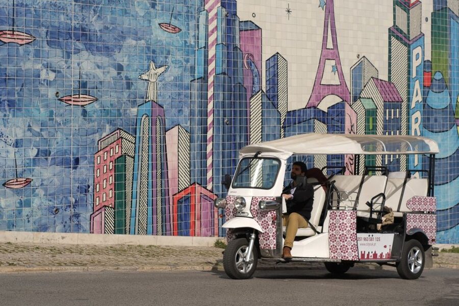 Lisbon: 3-Hour Street Art Tuk Tuk Tour - Viewpoints that make the ride worthwhile
