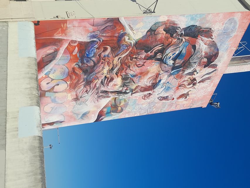 Lisbon: Private Tuk-Tuk Street Art Tour for 2,5 hours - Santa Maria Maior: history beside public art