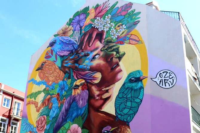 Lisbon Street Art and Lookout Point Tour - Starting at Miradouro da Graça
