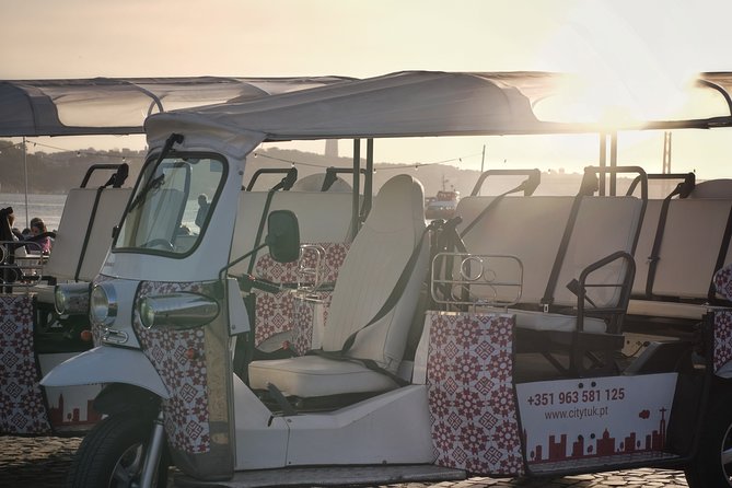 Lisbon Street Art - Private Tuk Tuk Tour with pickup - The private format is the real luxury