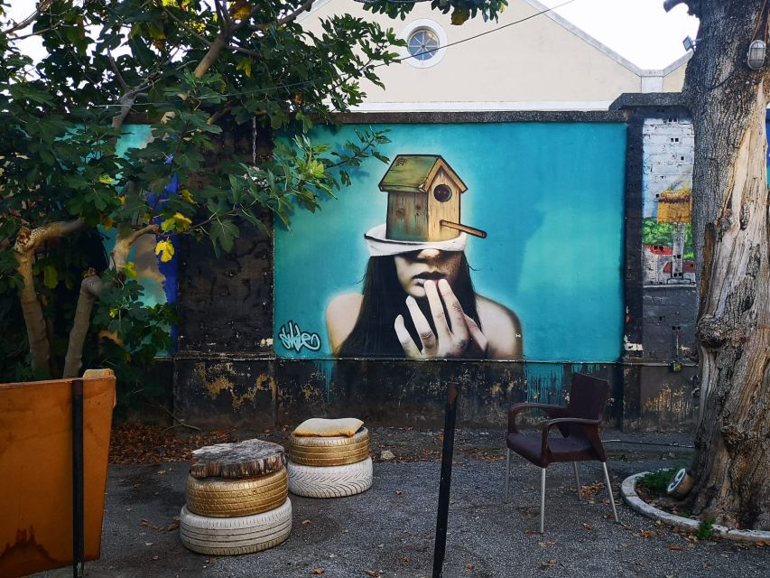 Lisbon: Street Art Tuk Tuk Tour - Two hours or four hours?