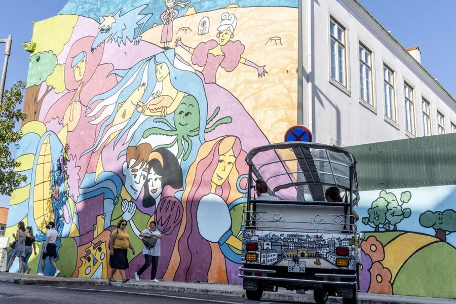 Lisbon: Street Art TukTuk Tour - Graça brings the hills, views, and large-scale work