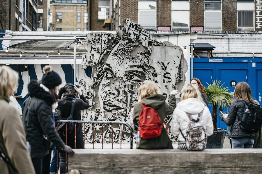 London: East End Street Art Tour and Spray Painting Workshop - Making your own artwork in 45 minutes
