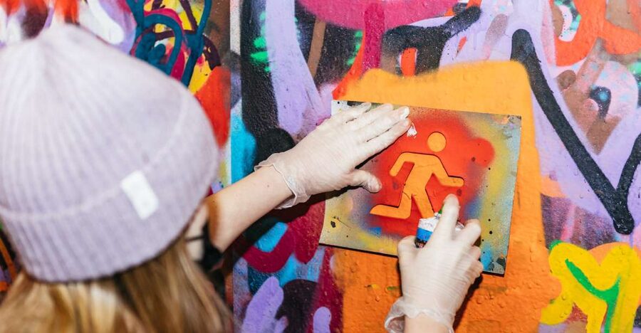 London: Half-Day Street Art Tour and Workshop - Meeting under the White Goat