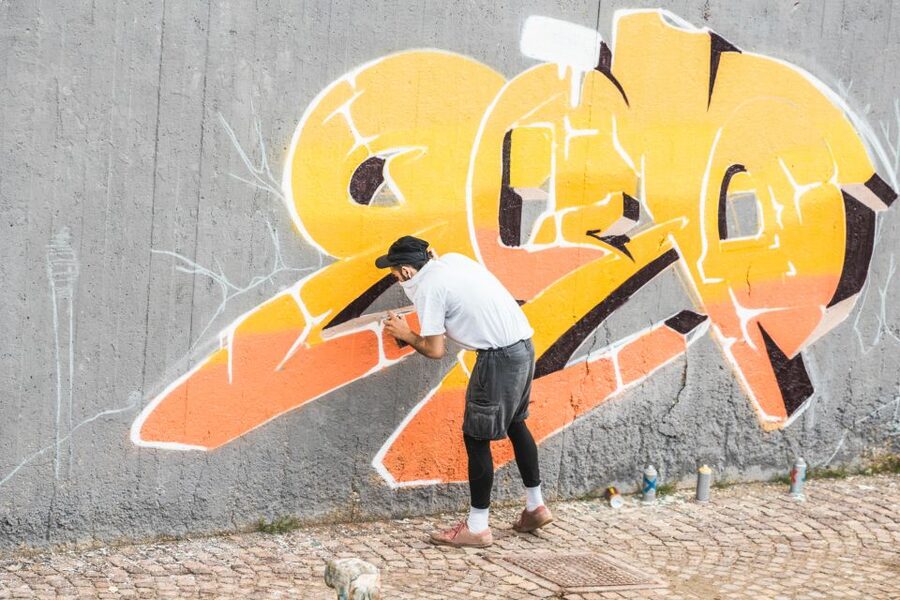 London: Markets, Street Art, and Camden Town Walking Tour - The Tube ride across London