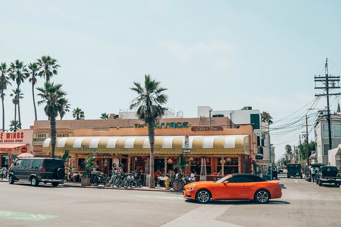 Los Angeles Street Art Photoshoot: Funky Venice with a Personal Photographer - Starting at Abbot Kinney Boulevard