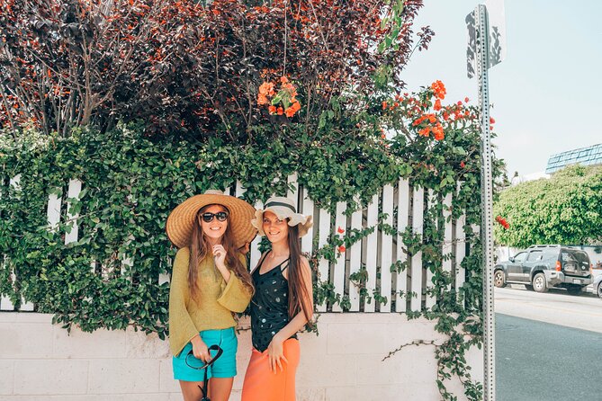 Los Angeles Street Art Photoshoot: Funky Venice with a Personal Photographer - From murals and graffiti to the ocean