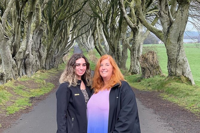 Luxury Giants Causeway Tour in Mercedes + FREE Belfast Mural Tour - Bushmills: know what kind of stop you are getting