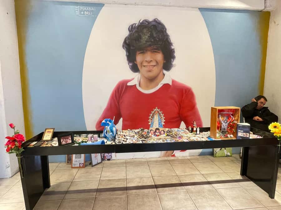 Maradona Tour: Murals, Chapel, Stadium, Museum, Casa D10S - La Casa de D10S brings you close to the beginning