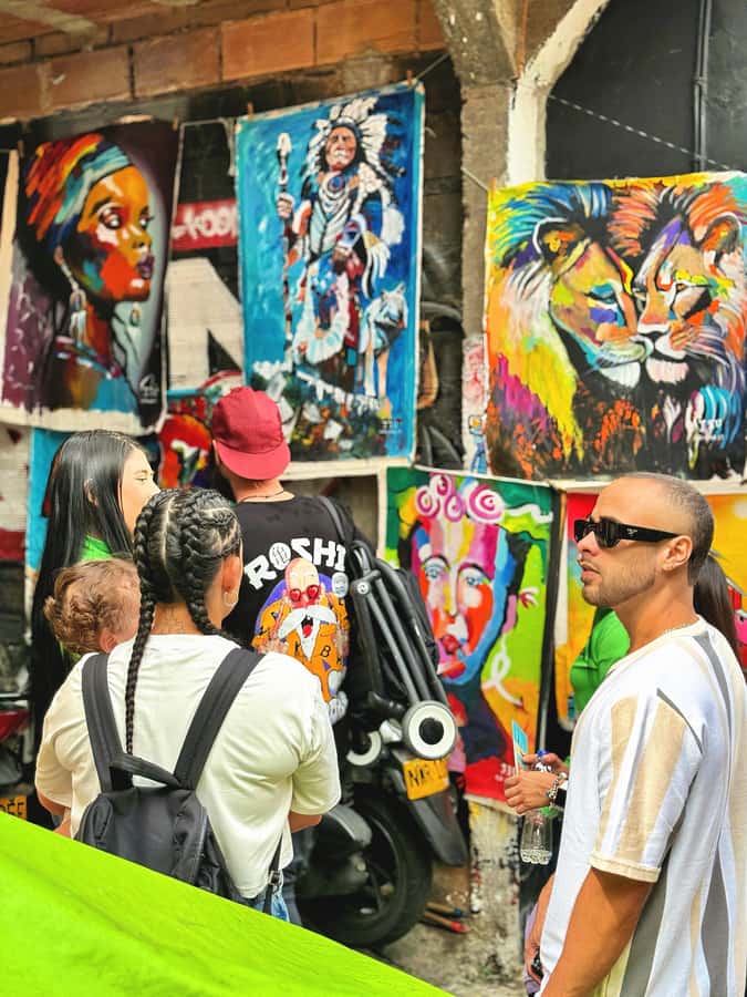 Medellín Comuna 13 local guides snacks and your own graffiti - Snacks, ice cream, and local hospitality