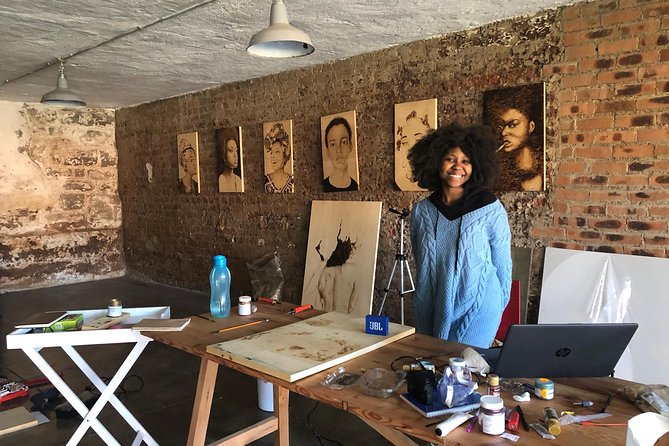 (Meet the Artist)Art Gallery & Street Art tour with lunch - Starting with coffee at Hillbrewed Coffee Co