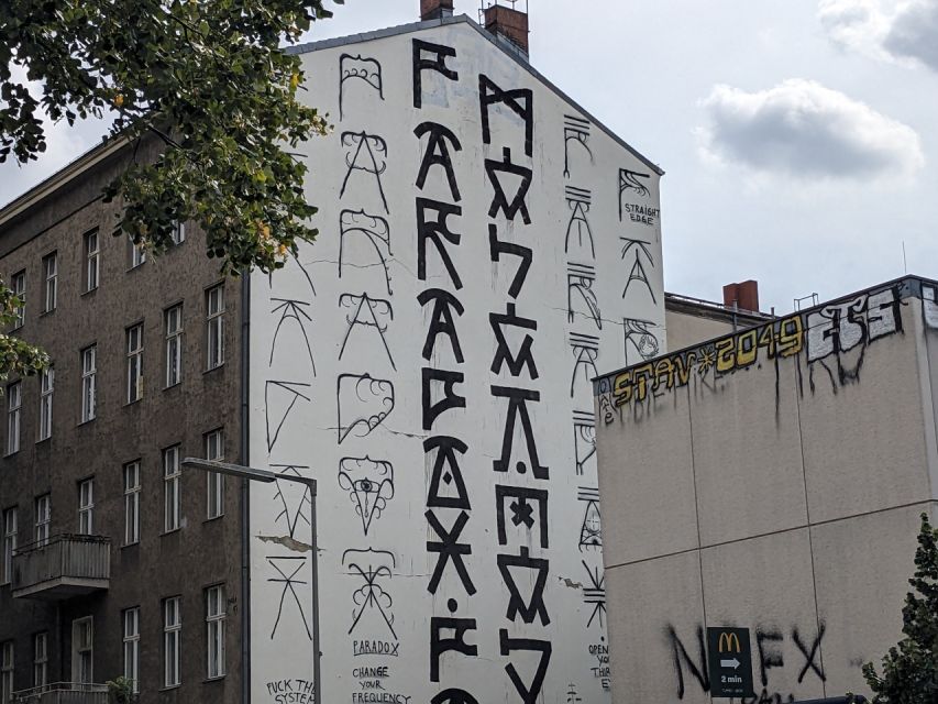 Mega Street Art, Mural, Graffiti Private Tour - Photo opportunities without losing the story