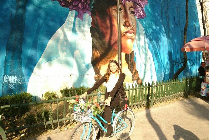 Mexico City: Art Naco, murals & street art bike tour - Guides who make the murals easier to understand