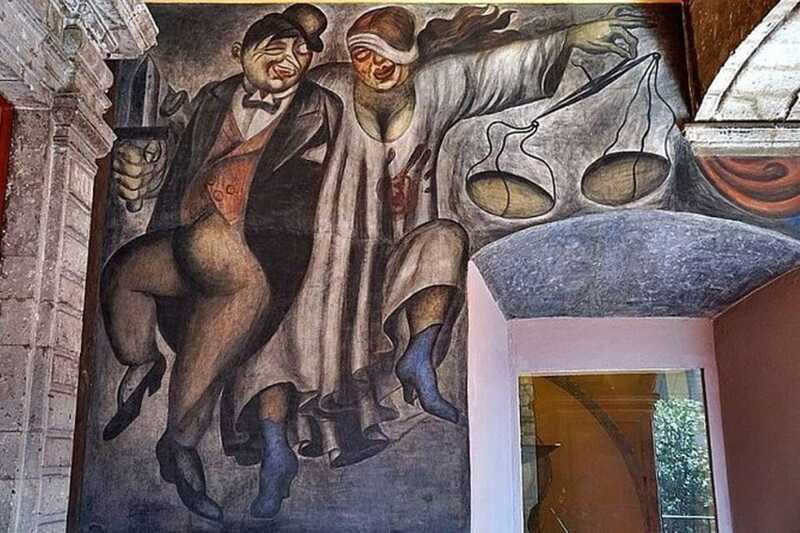 Mexico City: Historic Center Walking Tour with Murals - What the Rivera and Kahlo story adds