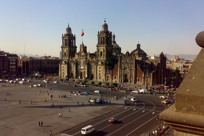Mexico City Private Tour with Teotihuacan, Murals, Guadalupe Basilica - What private transport changes