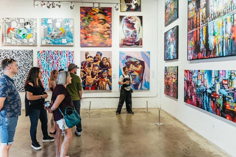 Miami: Wynwood Walls, Galleries, and Murals Guided Tour - Entering the 75,000-square-foot Wynwood Walls