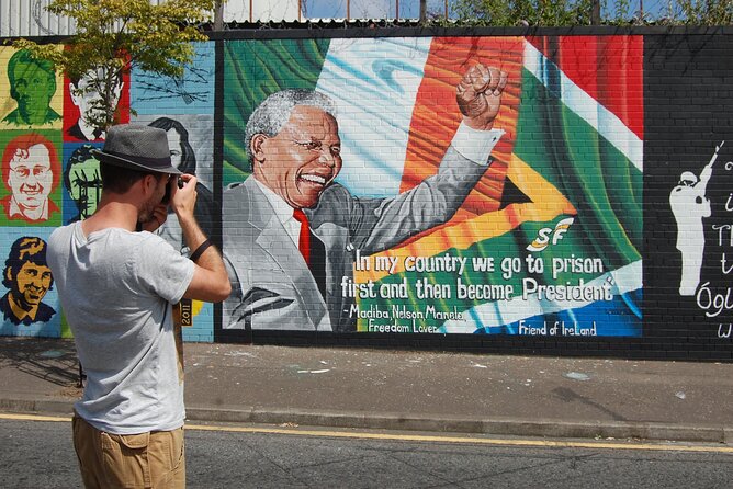 N0 1 Belfast black cab Irish and British mural 2hr private tour - Why Belfast’s black cab tours matter