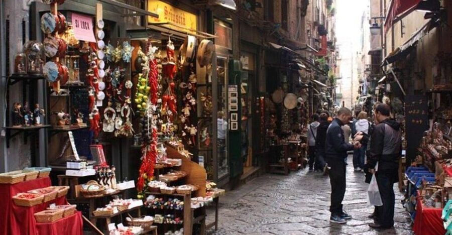 Naples : Spanish Quarter & Maradona Street Art Tour - Reading the Quartieri Spagnoli One Street at a Time