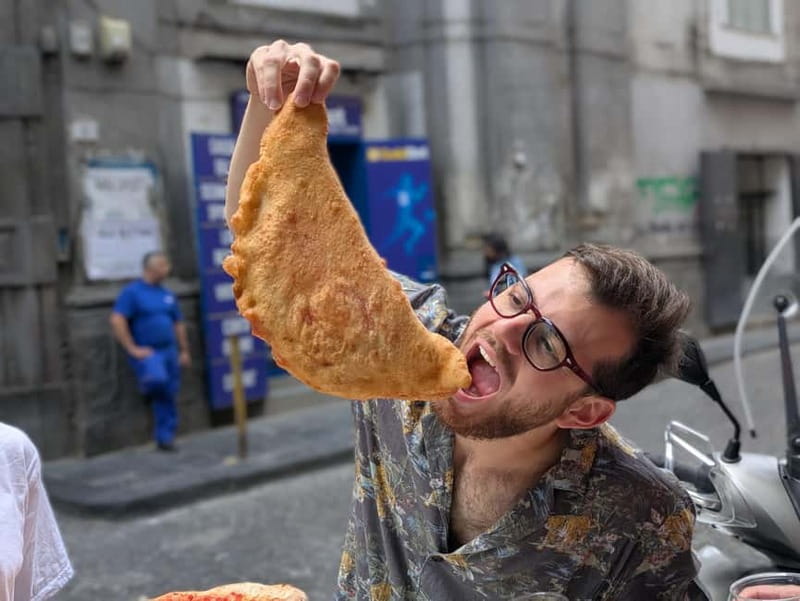 Naples: Street Art, Wine and Food Tasting Walking Tour - Wine, beer, coffee, and limoncello
