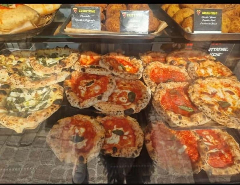 Naples: Street Art, Wine and Food Tasting Walking Tour - Pace, comfort, and group feel