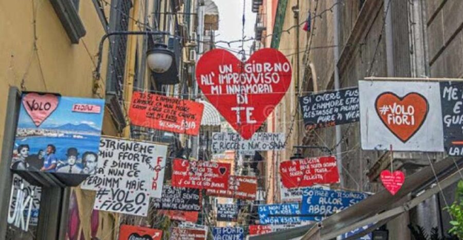 Naples: The Spanish Quarters, Street Art and Local Market - A short walk with a big dose of Naples