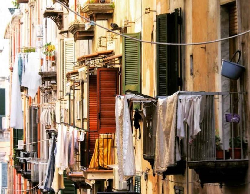 Naples: The Spanish Quarters, Street Art and Local Market - Walking into the Spanish Quarters