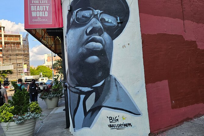 New York: Hip-Hop, Murals, Sports & Dangerous Neighborhoods Tour - The guide can make or break the morning