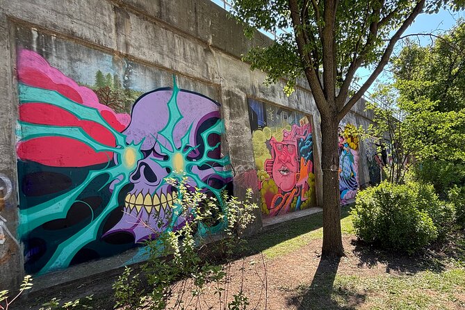 Offbeat Fulton Market Graffiti and Murals Street Art Tour - Walking, Weather, and Access