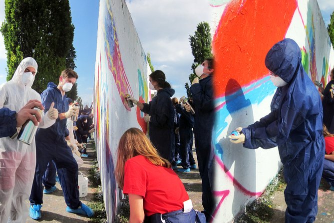 Open graffiti workshop in the Mauerpark in Berlin - Moving to Mauerpark for the three-hour workshop
