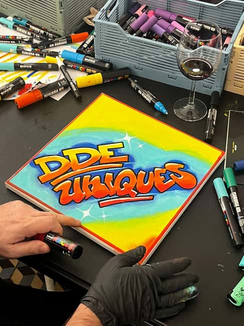 Paris: Graffiti on Canvas Workshop at an Art Studio - Why the relaxed studio mood matters