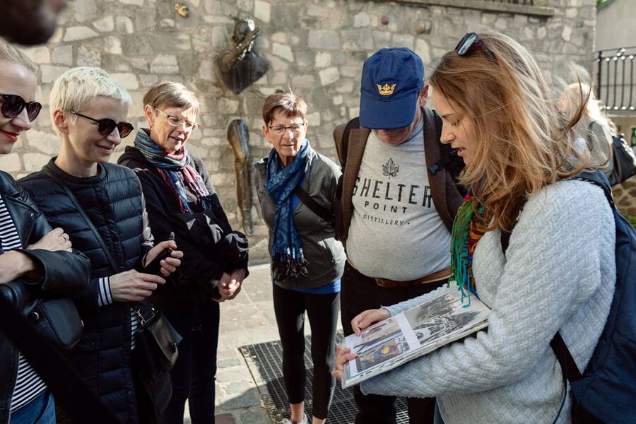 Paris: Montmartre Street Art Tour with an Artist - Starting at Place Blanche