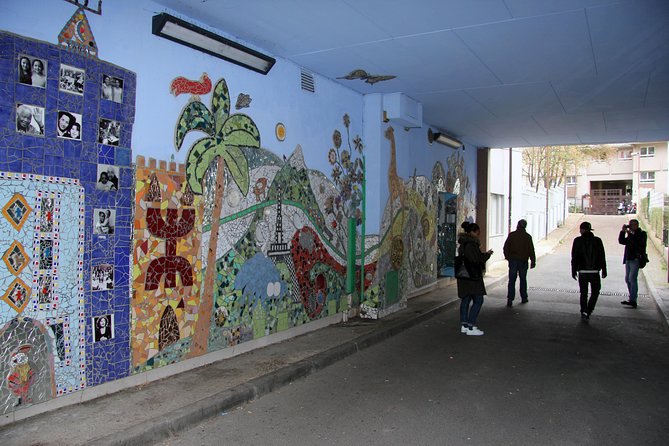 Paris Off the Beaten Path Street Art Walking Tour - A good choice for children and teenagers
