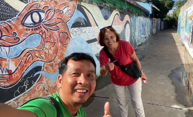 Phnom Penh: Street Art & Food Tour by Tuk-Tuk - Key points at a glance