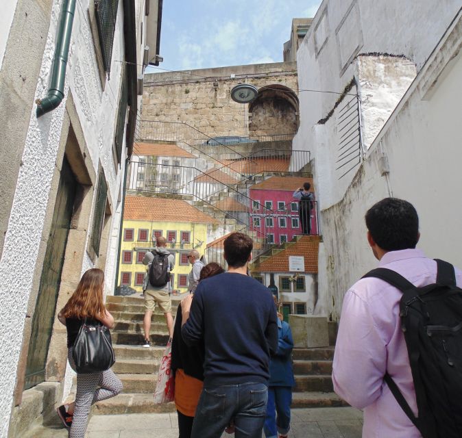 Porto: Half-Day Street Art Tour - Starting at Praça de Carlos Alberto