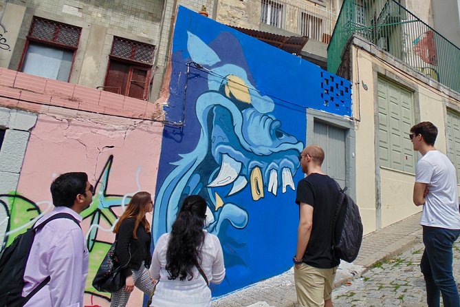 Porto Street Art Tour - Starting in Praça de Carlos Alberto